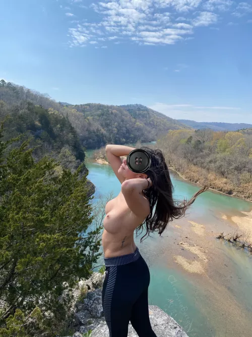 Enjoying the views? by CuteeAssaButton