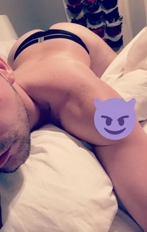 Enjoying this new thong rn. by watthejay