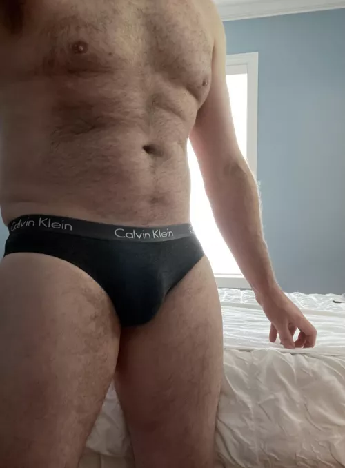 Equal opportunity, I like my lady Calvin’s too by Turbulent-Estimate62