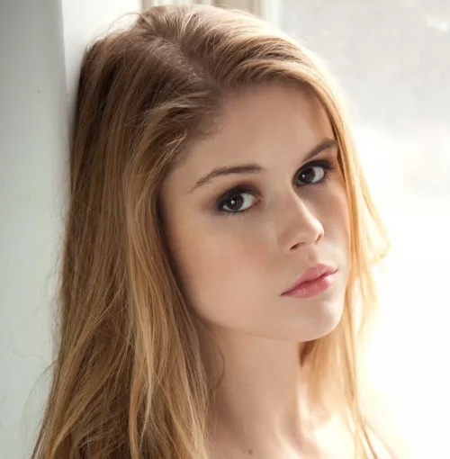 Erin Moriarity by BlisterBox