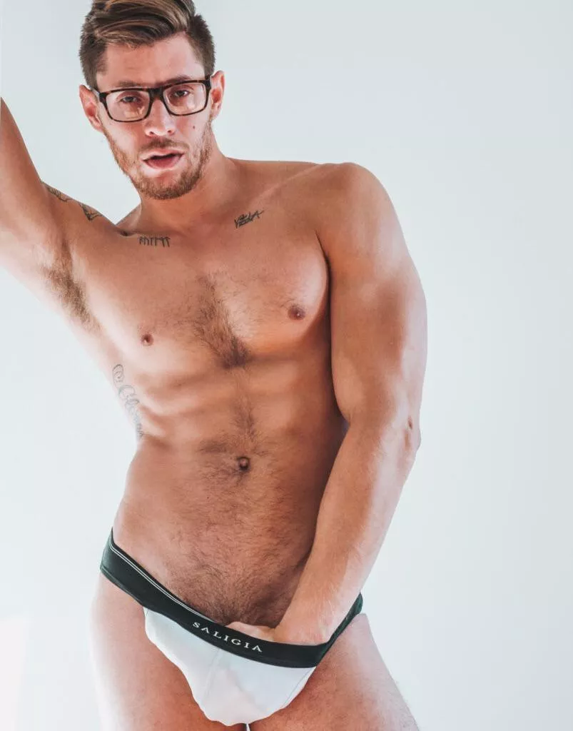 “Eugenio Fernandez by Robert Riese” … posted by neilfromsydney2003