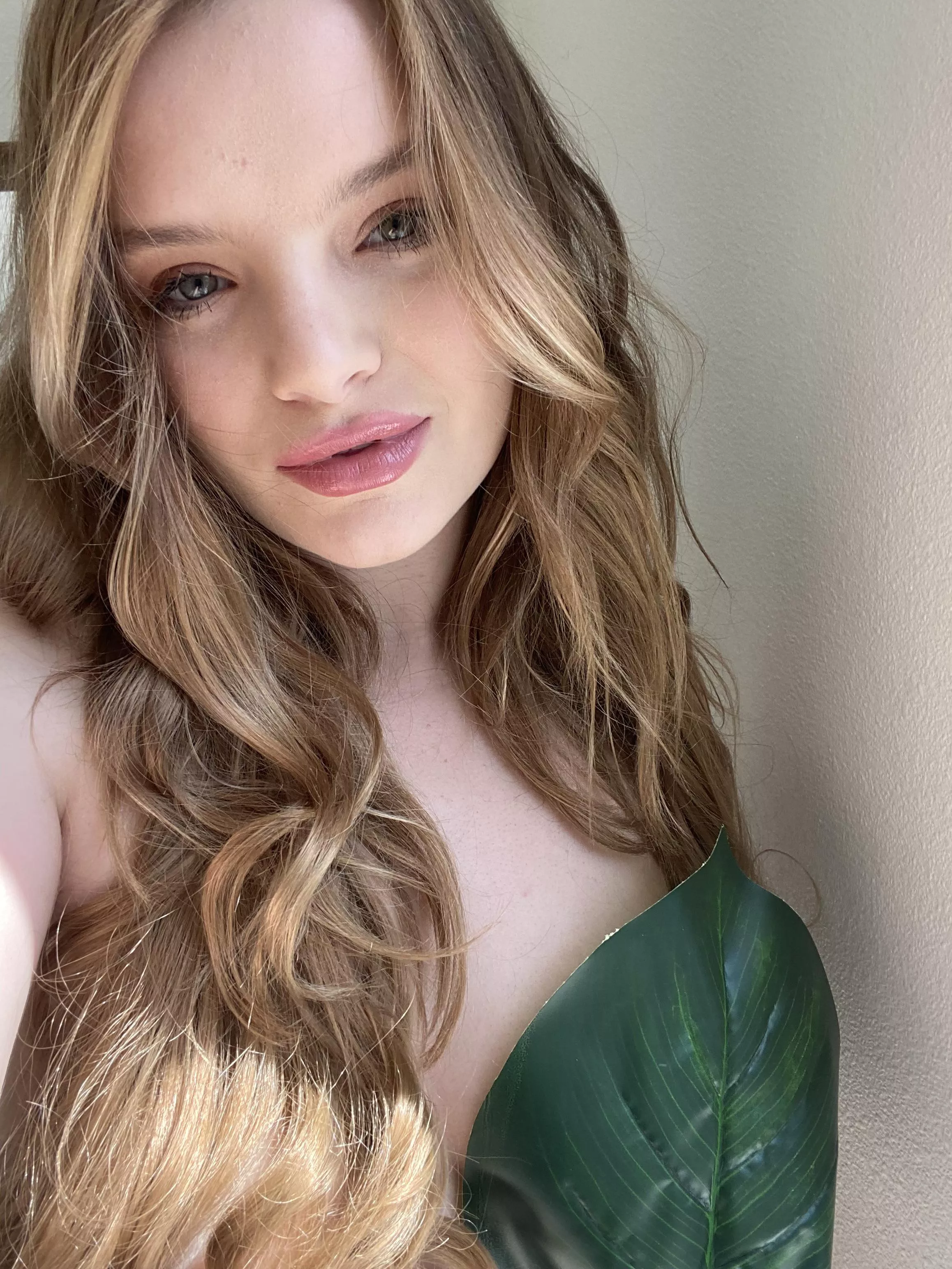 Eve looking for my other Eve. Where you at girl? posted by The_healingsoul