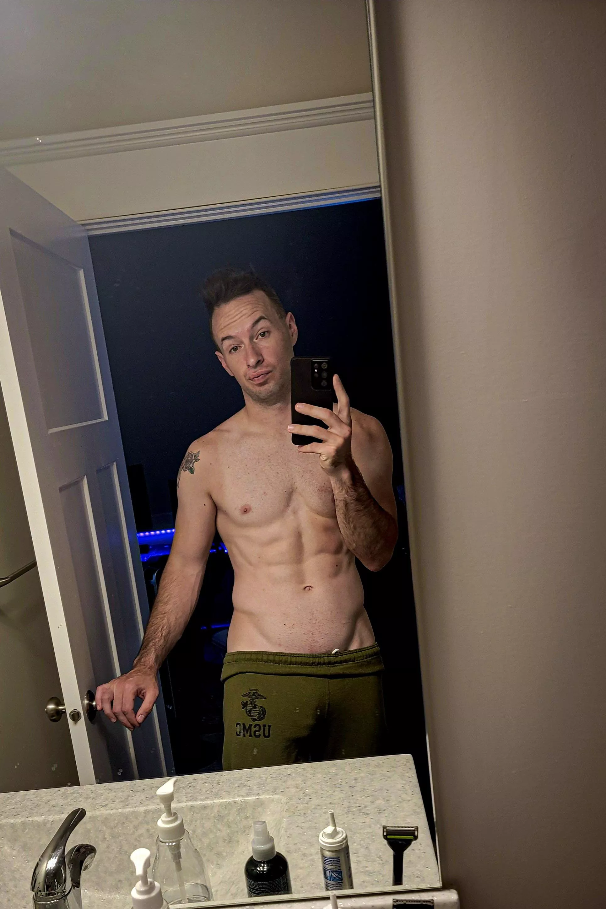 Evelyn Rose. posted by ElijahRyan