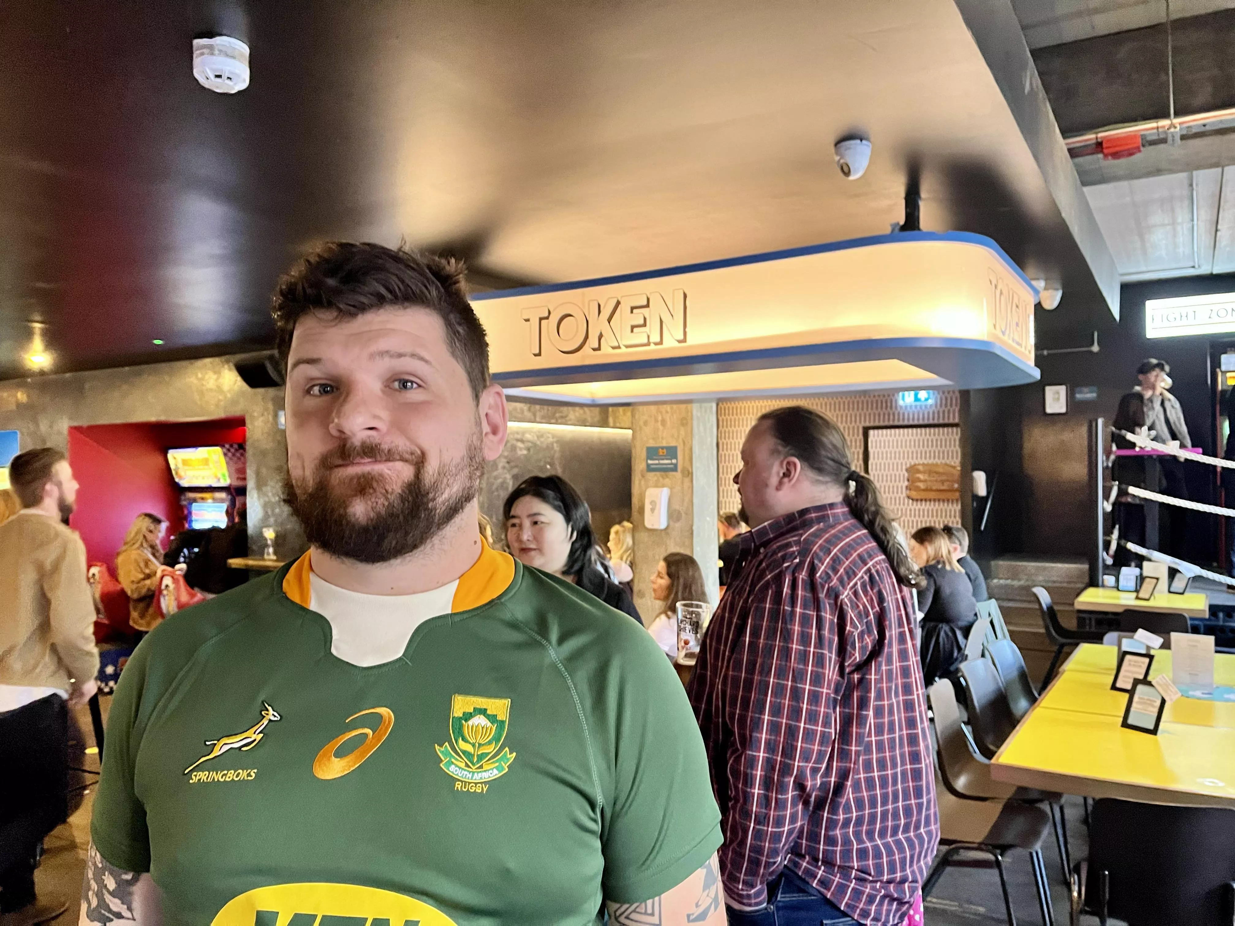 Evening at arcade bar posted by itschristmas_letsgo