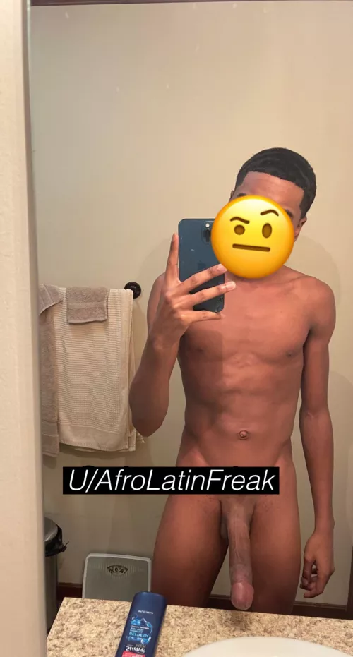 Ever seen a 18yr packing this much ? by afrolatinfreak