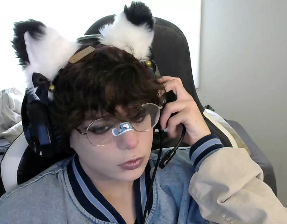 everybody sit down! its catboy gaming time!! posted by obeythewalrusNOW