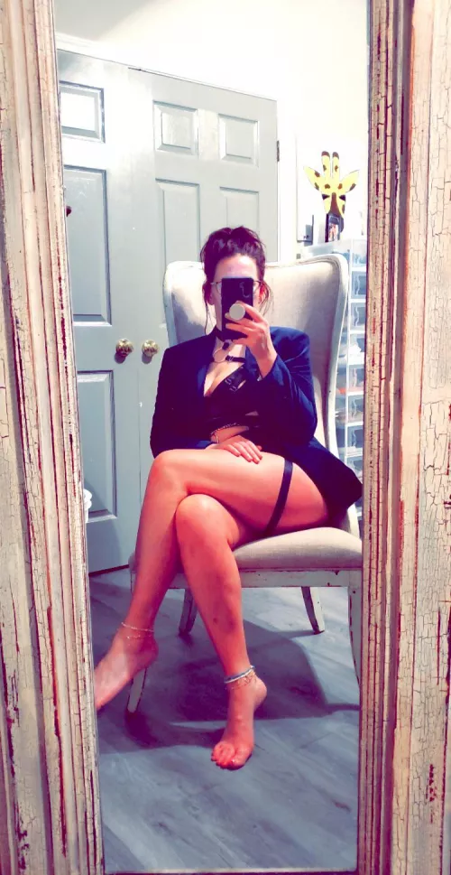 Everyone Have a Wonderful Thursday. 💜 by Uc_TheThing_Is_I