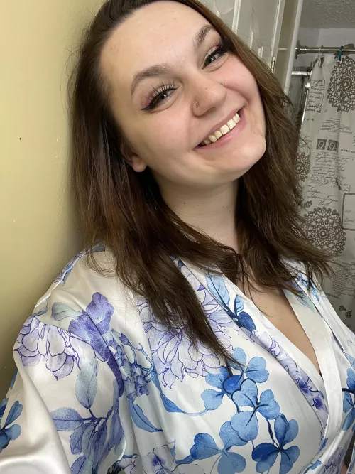 Everyone is asleep but I’m too horny to sleep! by alyssacarter97