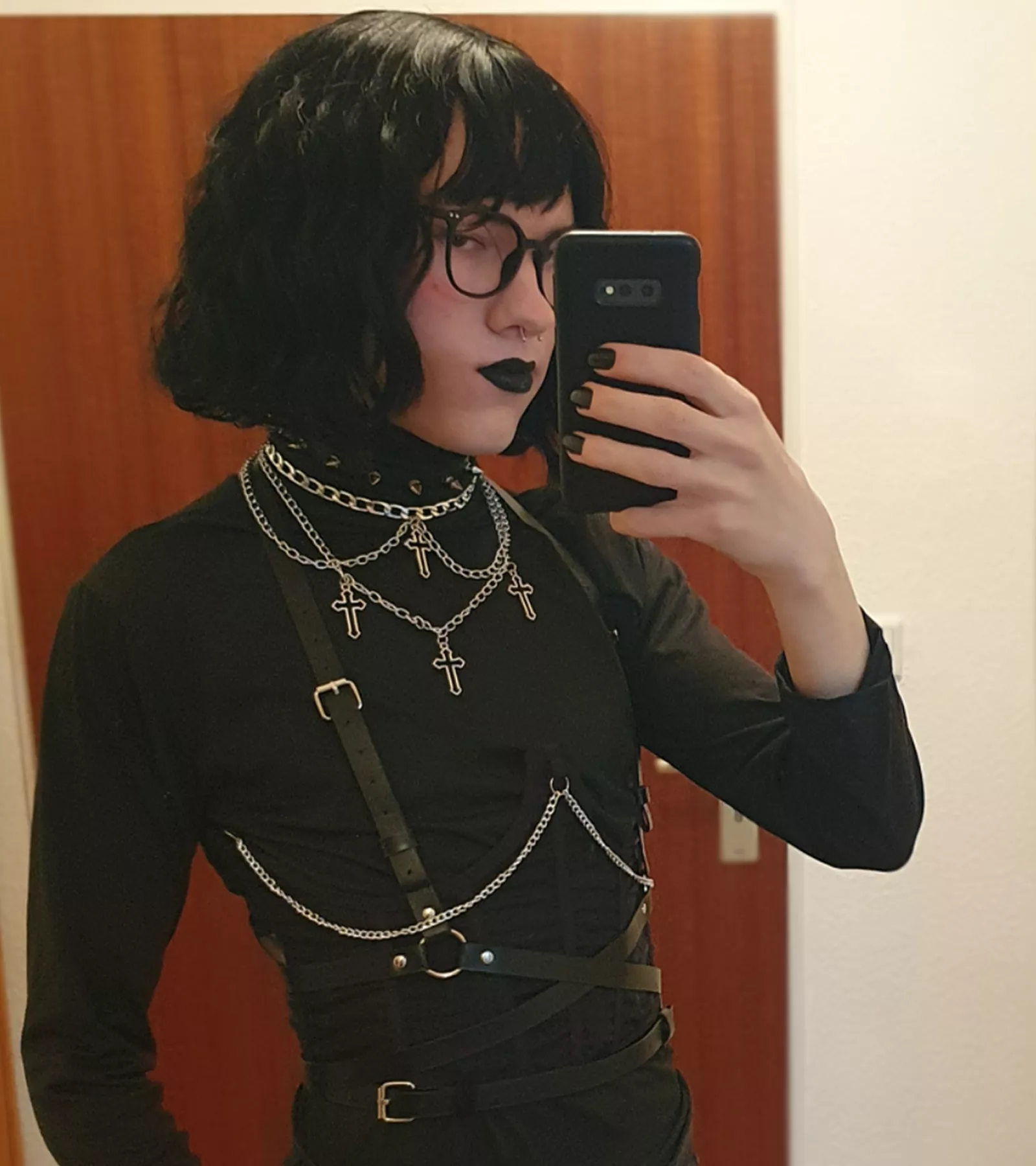 Everything Black posted by neo_lyx