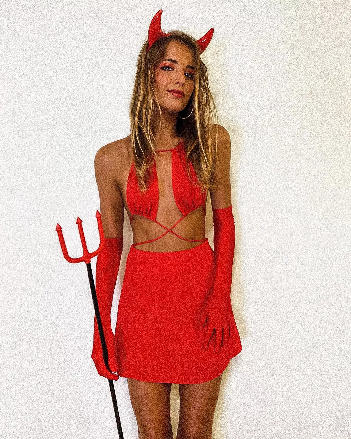 Evil slut posted by siimple_code