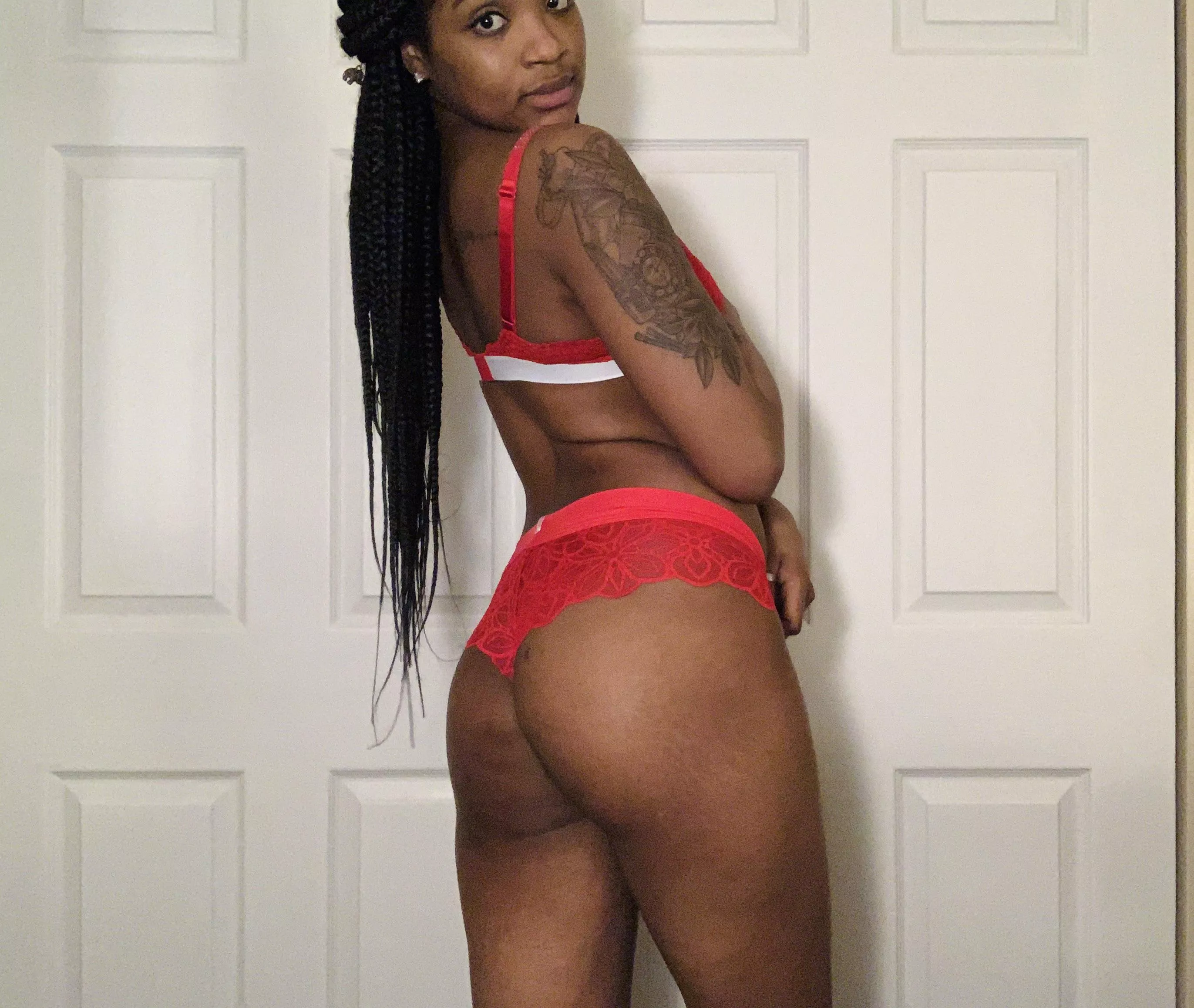 Exceeding your hot black chick expectations ;) posted by AmazonDominatrixxx