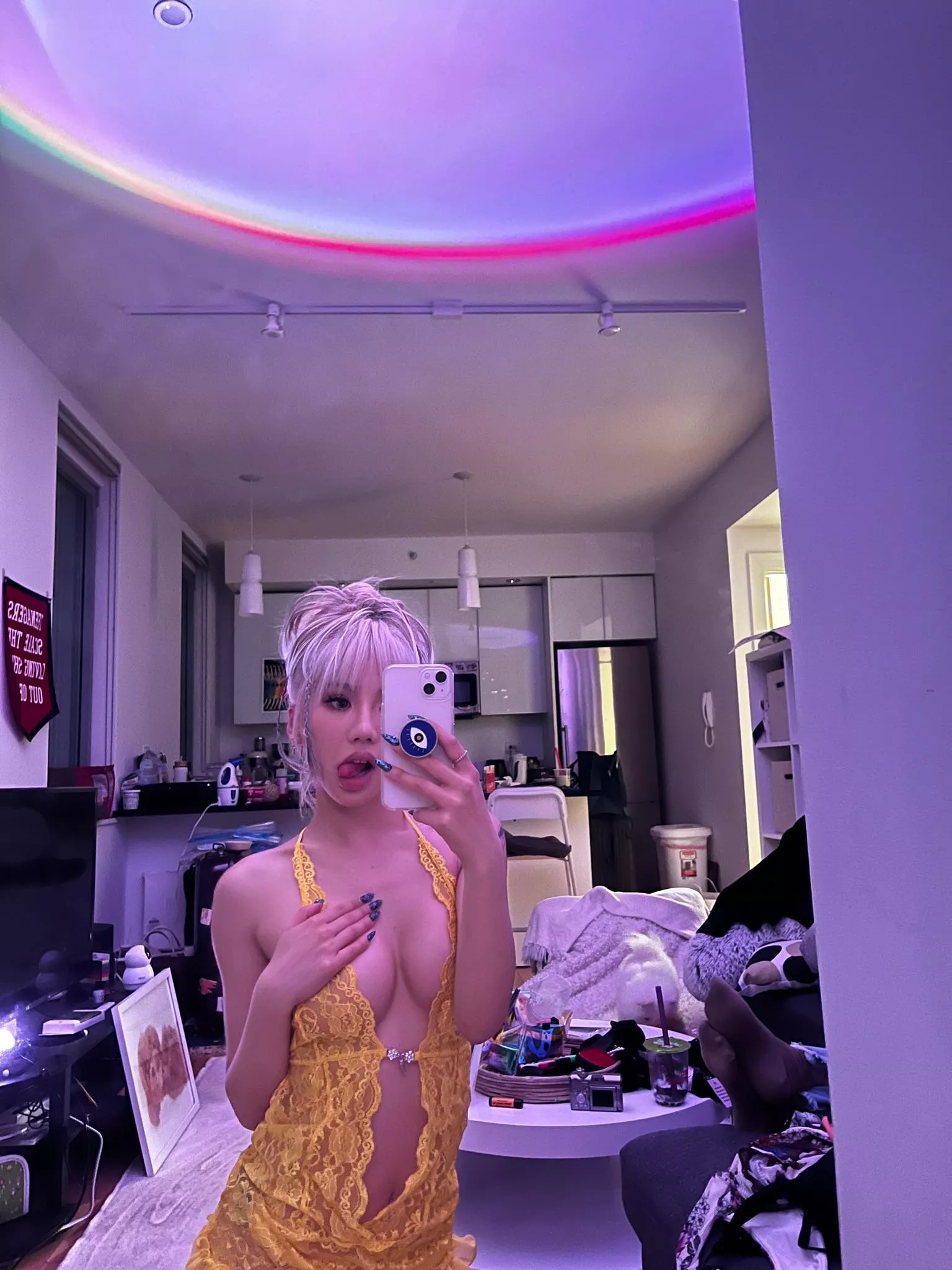 exquisite posted by dollaryaoo