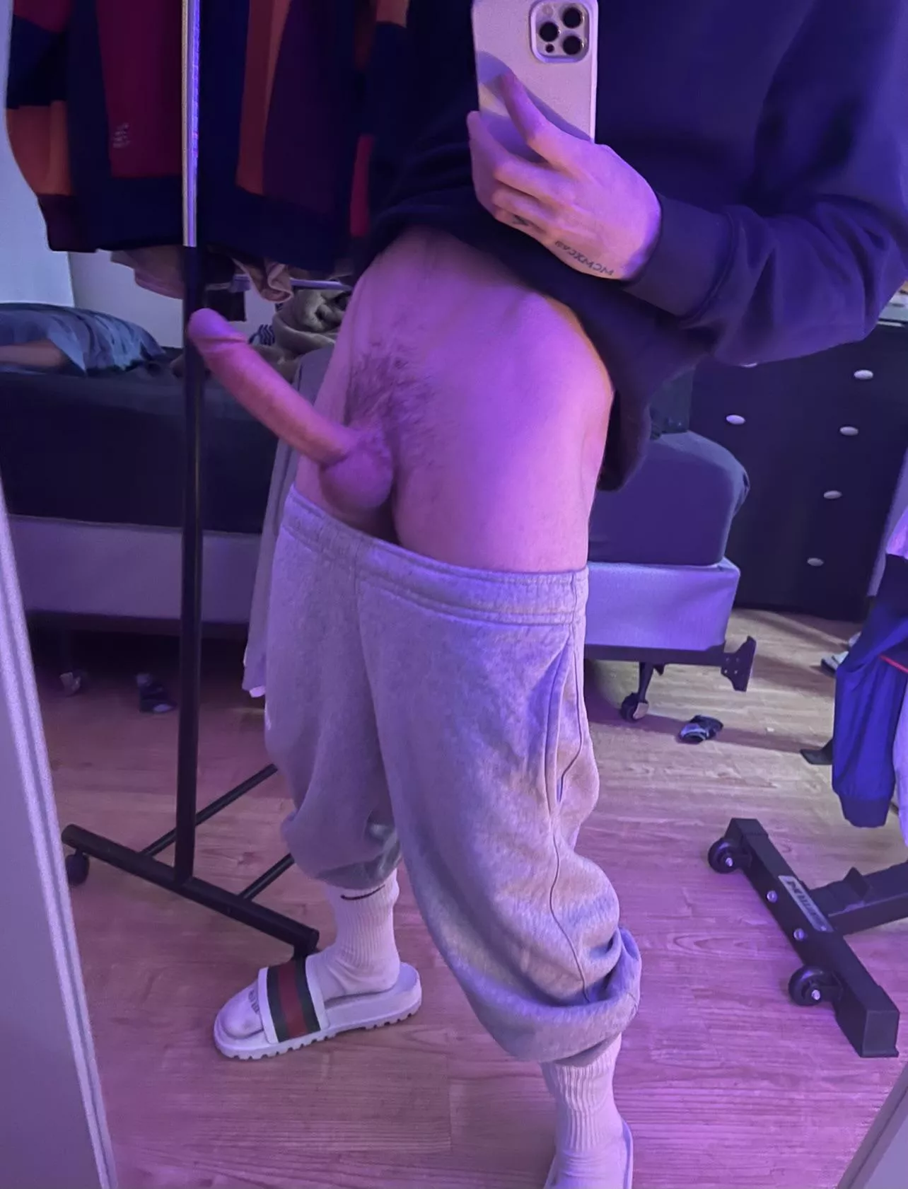 Extra long foot long (23) posted by jakegelato