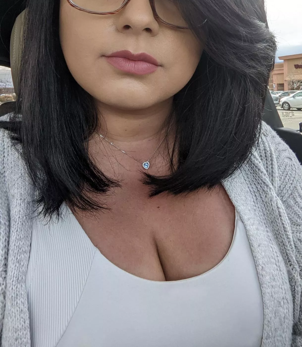 Eyes hurt today so on go the glasses 🤓 posted by ReinaBella89