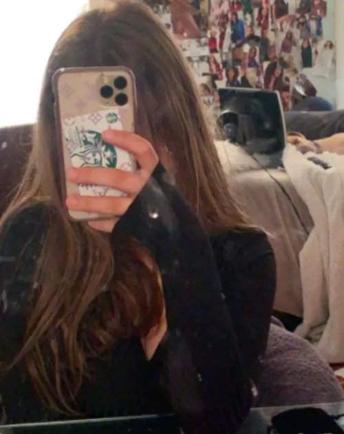 f 18 I want to make a collection of tributes of me! by angelxx14