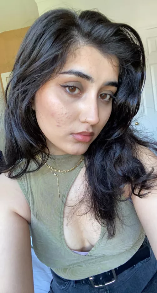 [f] [21] ;) by velvetthoughts