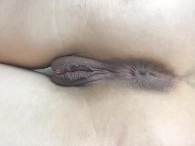 (F) 27, 105, 5’4. I think this is the first close up picture that doesn’t makes me hate the way my genitals look by princessbubblegum_j