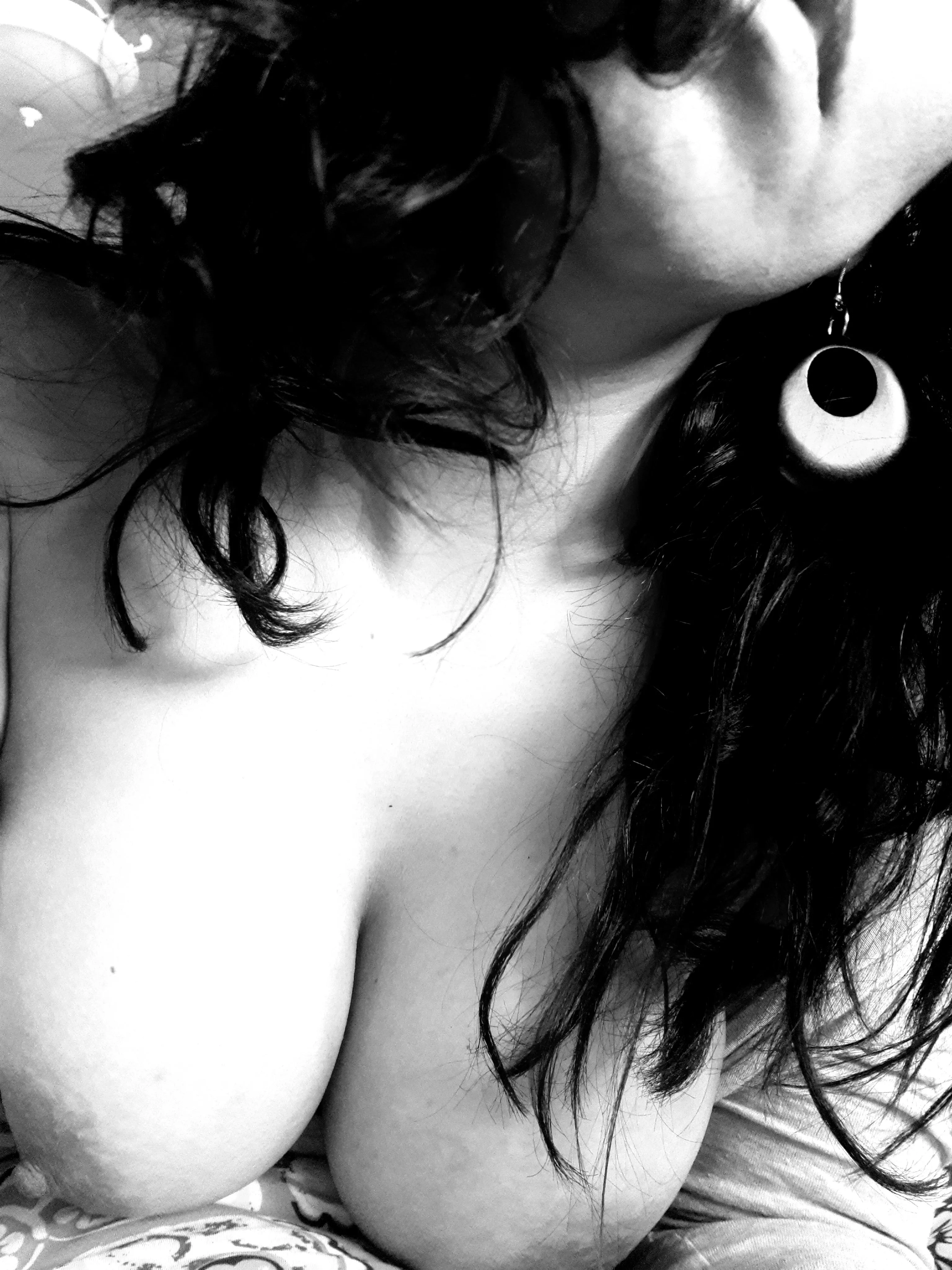 F, 40 YO, 63k some days, I need show me. posted by Loud_Hospital6549