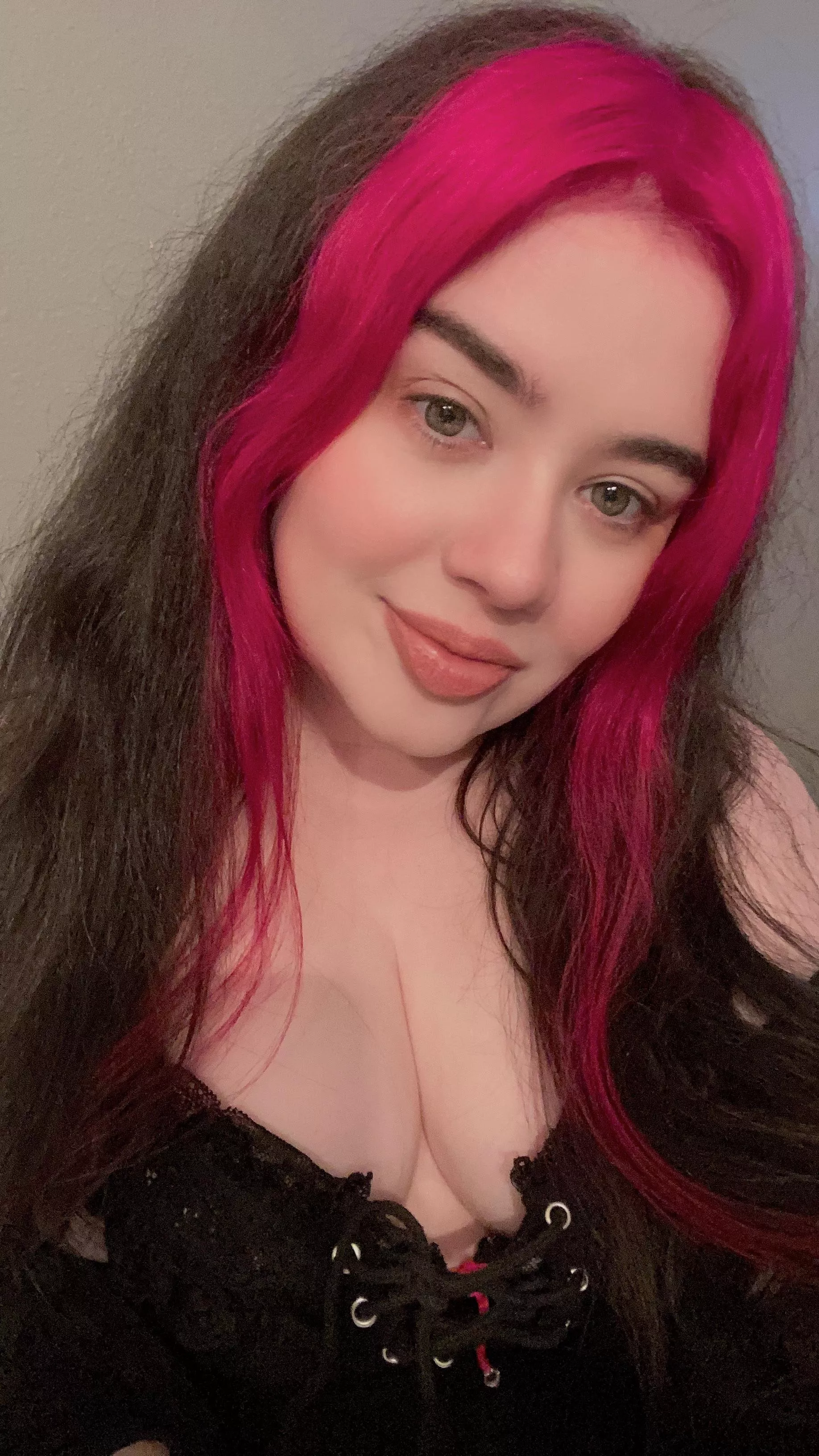 [F] About as mild as I get posted by RosesBelow