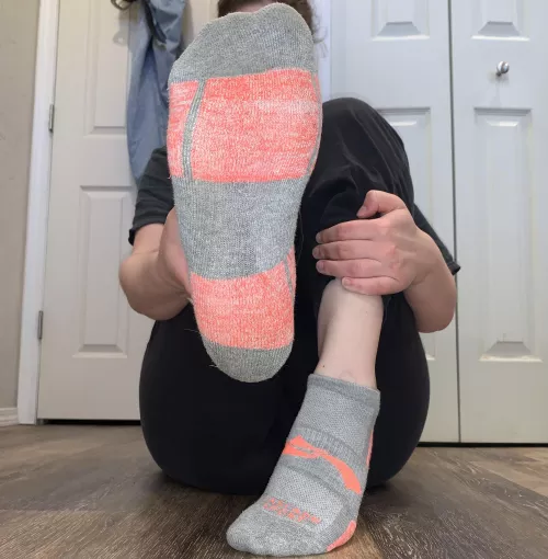 [f] Ankle pair 😋 by Woman_Worshipper