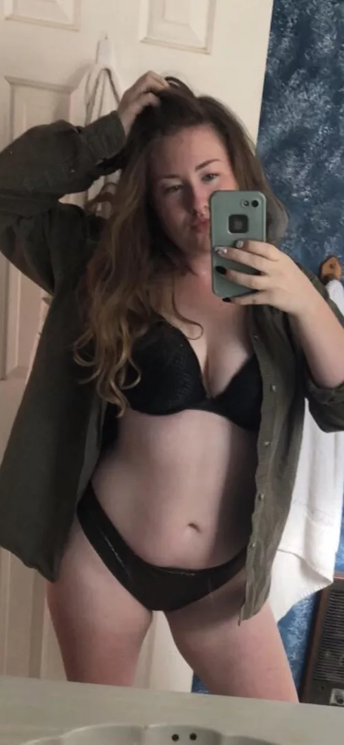 [F] Black 🖤 by SeductiveSara1999
