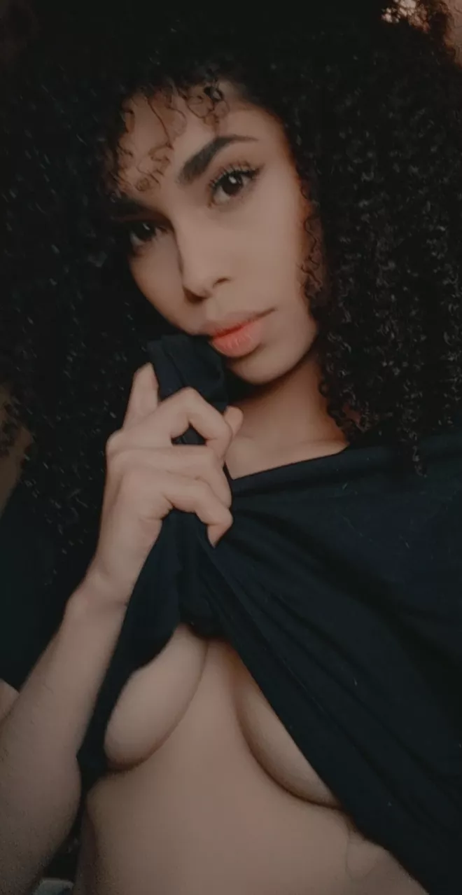 (f) content available 😍😈 posted by minnie04xo