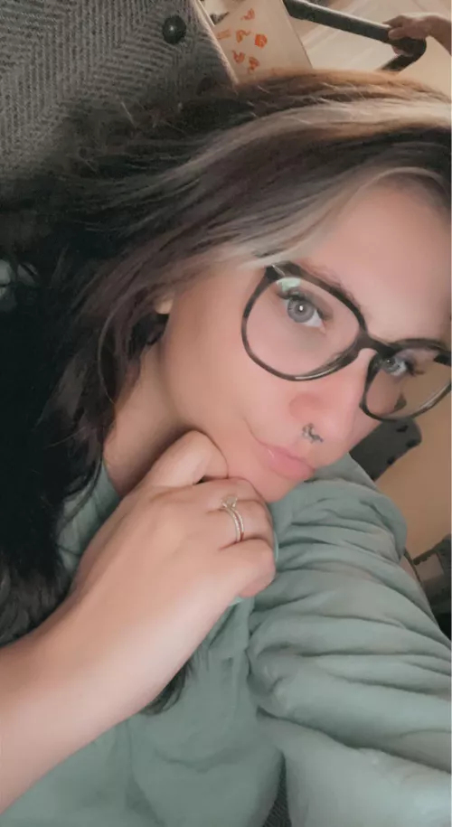 [f] Could I be your hot secretary by GymRatCat