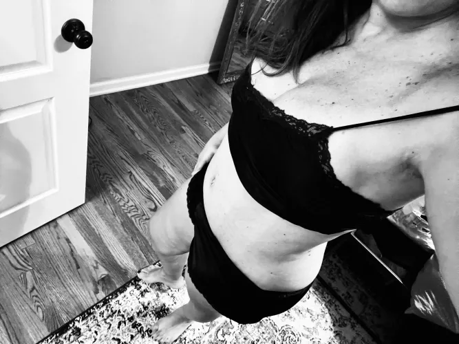 (F) Definitely need that workout today! 👊💪❤️💋 by NYCouple26903