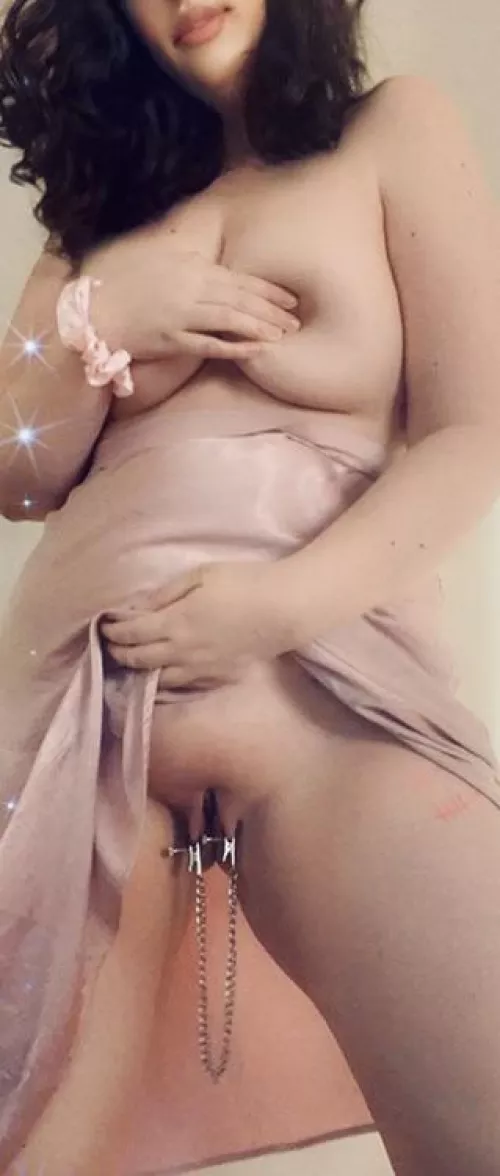 [F] Edging just from having my pussy clamped = 👌🏻😻 by notyourbaby91