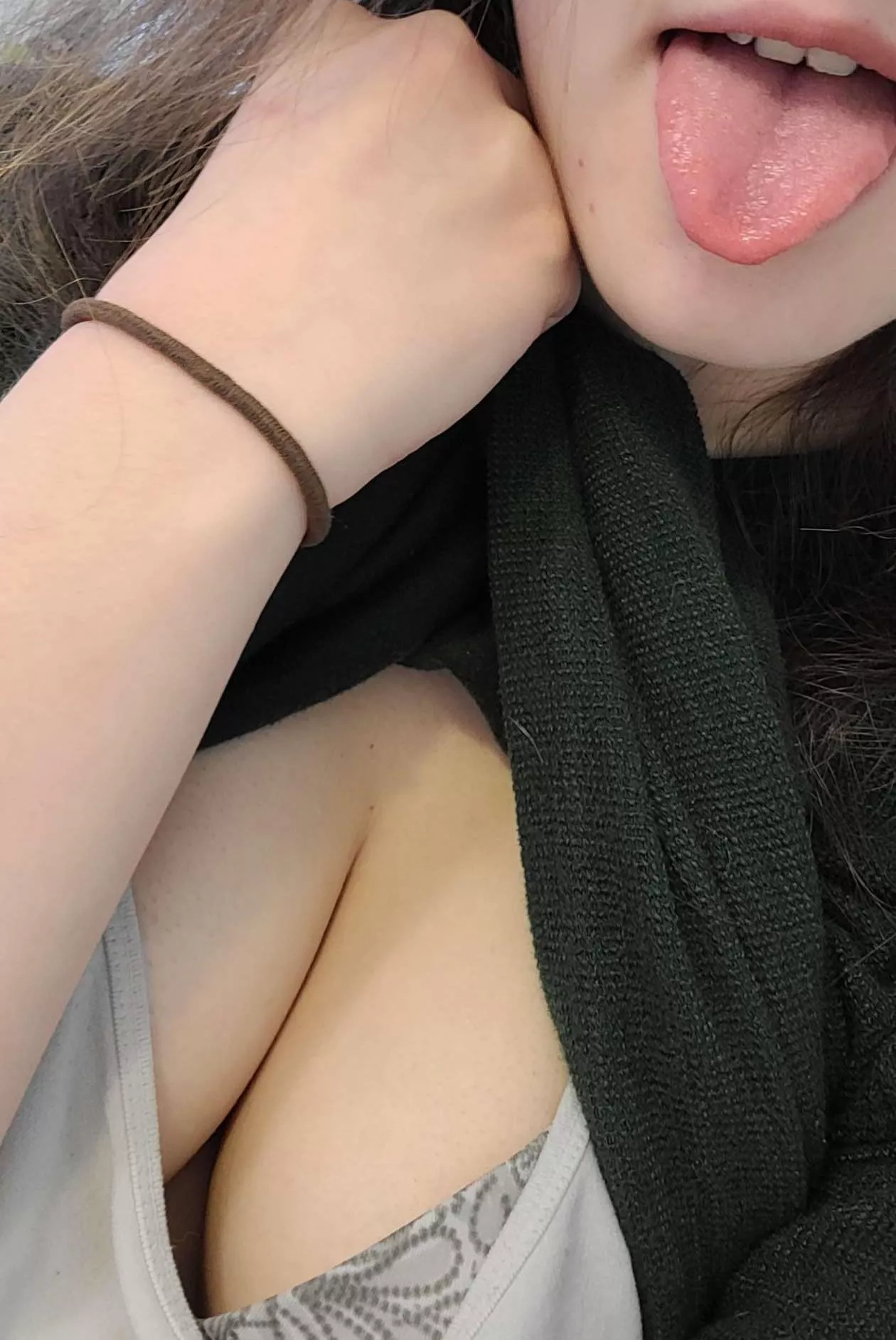 [F] first post on here hope you like! posted by No_Classic_9389