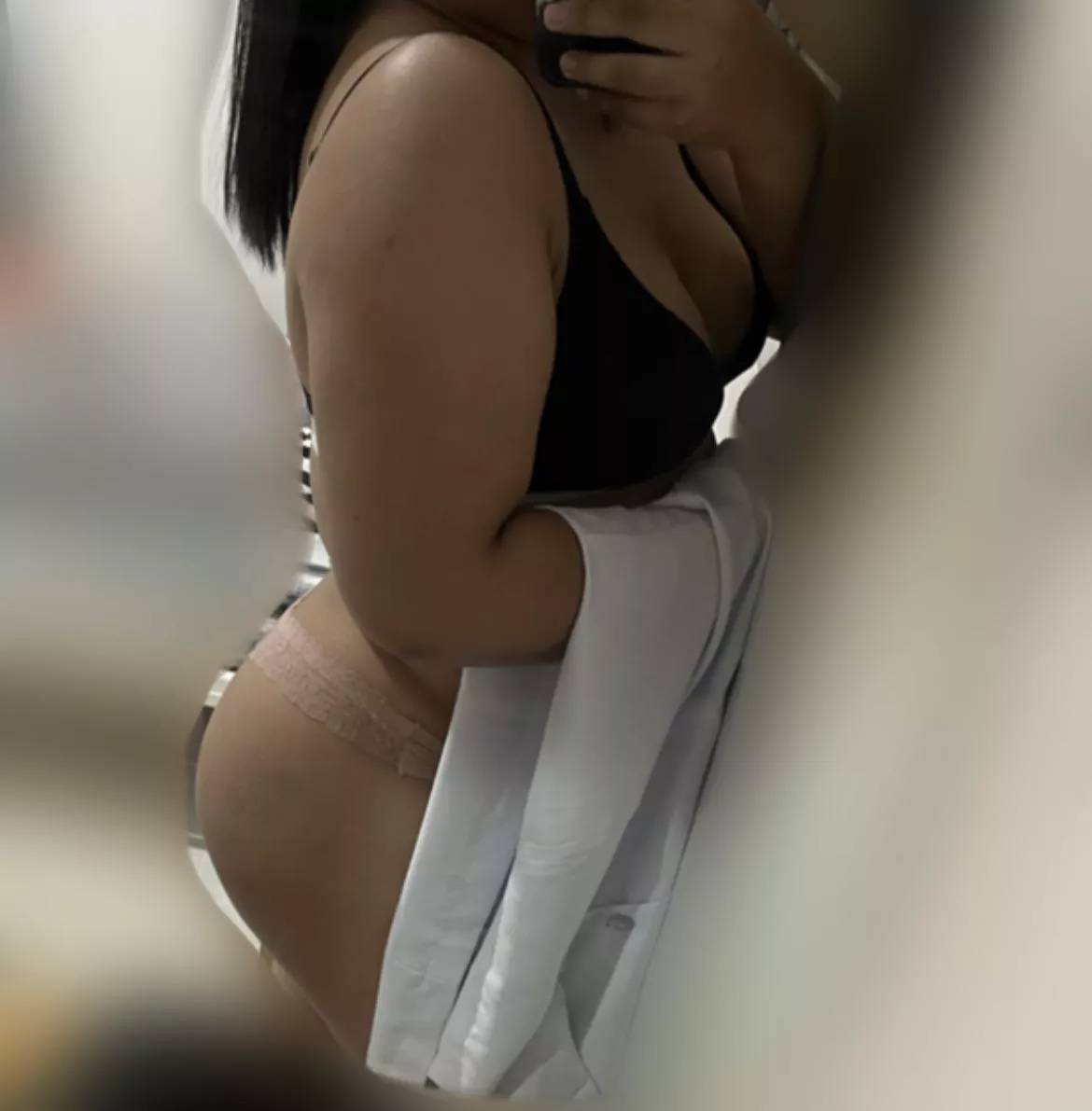 (F) Get ready with me posted by ReginaPhallange97