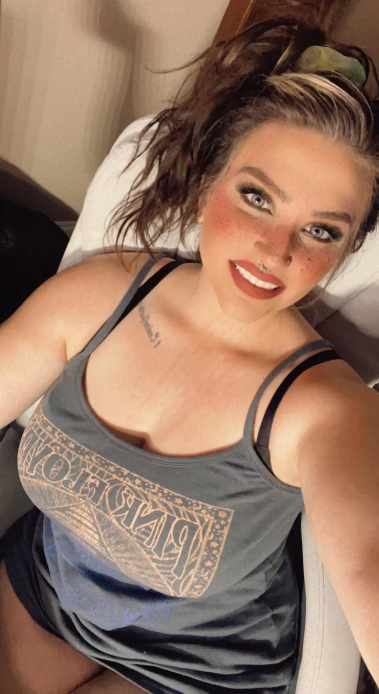 [F] Got that rock chick vibe posted by GymRatCat