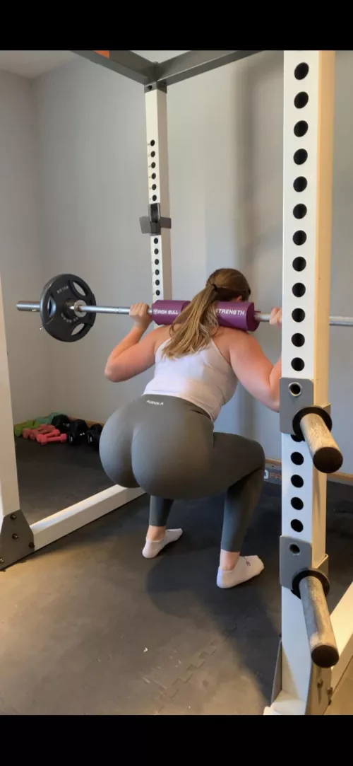 [F] Guys like a little more booty to hold at night 😏 by Hot2Handle_