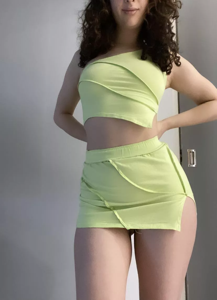 (f) have a great weekend!☀️ posted by lucia_malone86