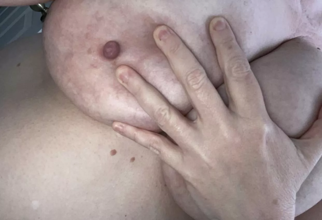 [F] Hold on tight it’s almost Friday .(oc) posted by badgirl101042