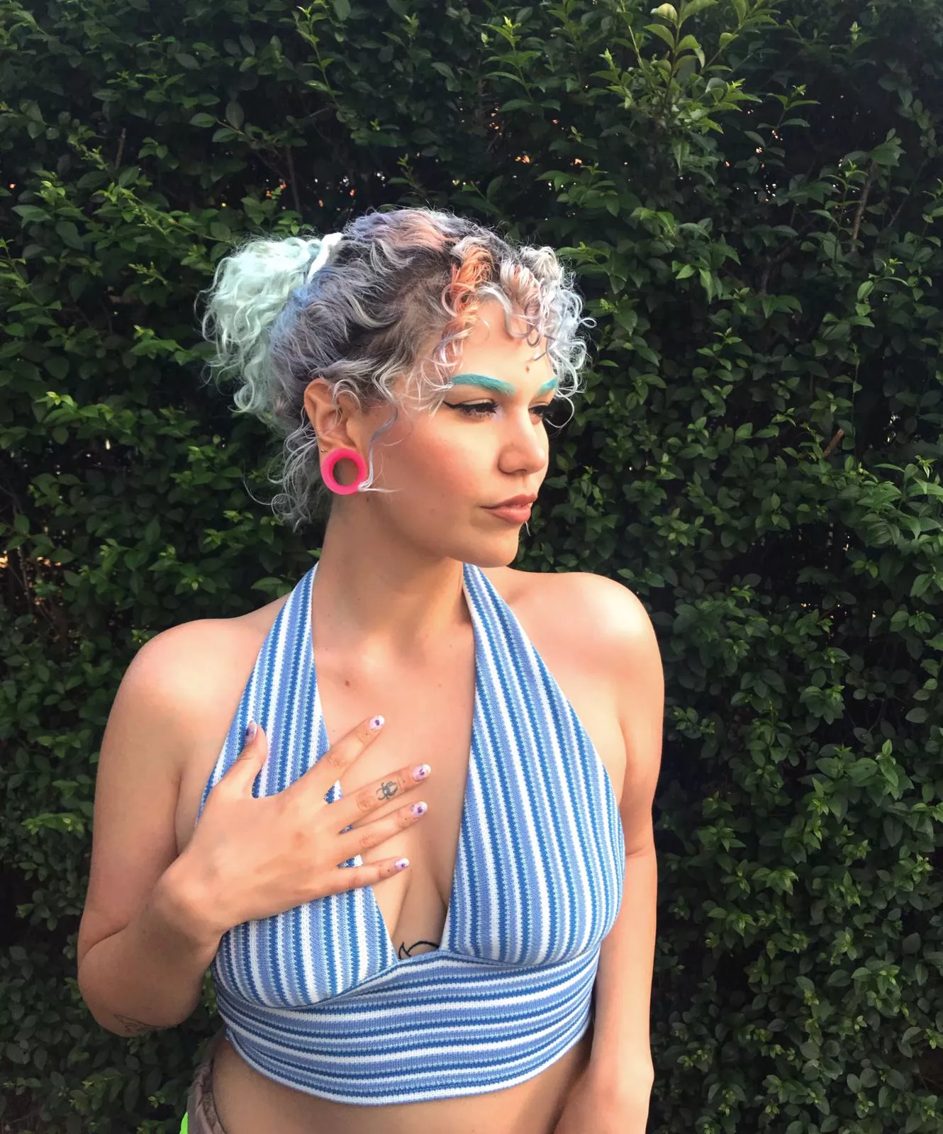 [F] I adore this new top! posted by SpaceYeku