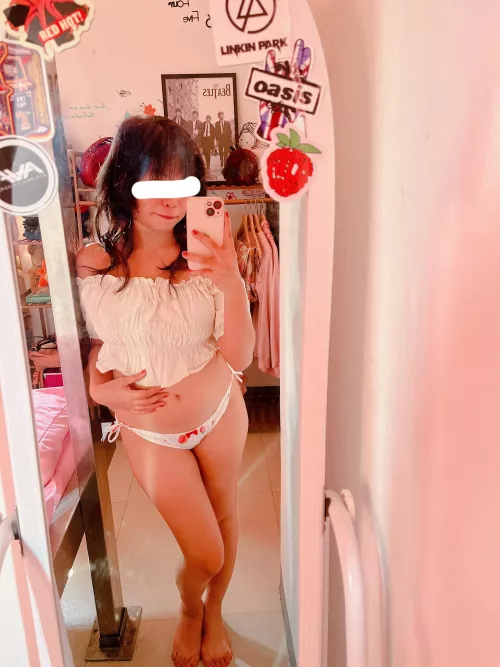 [F] I can still be sexy with a shirt on 🤭 by nanabie435