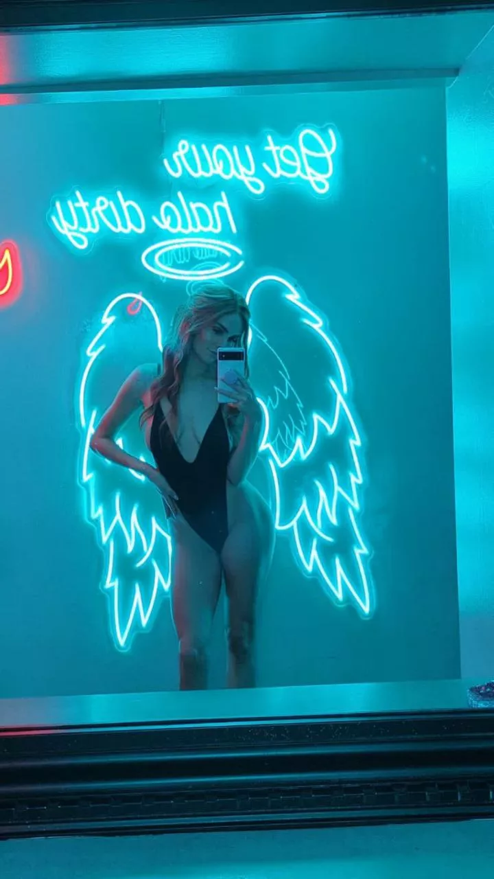 [F] I'm your angel posted by Rileydevineeee