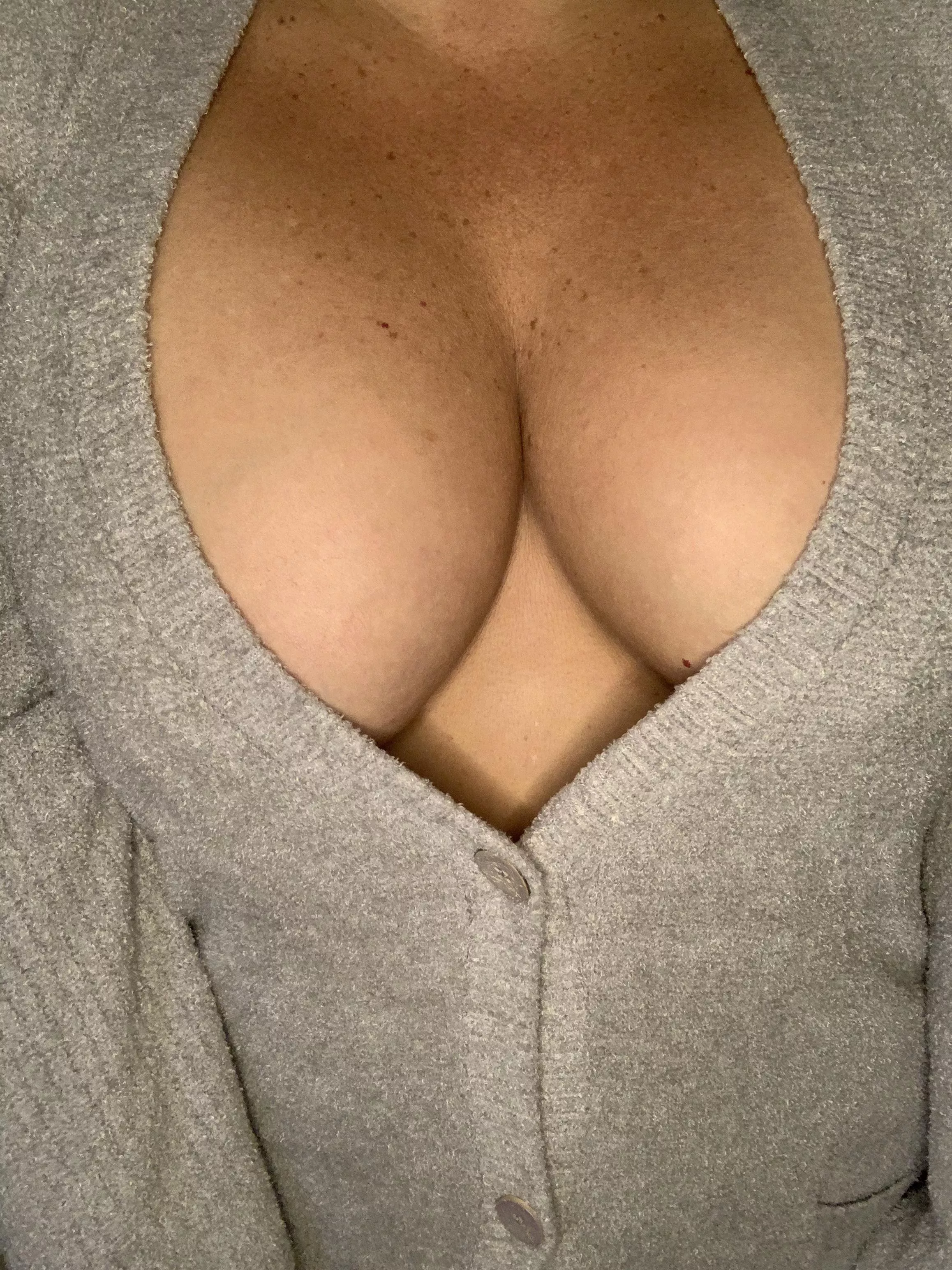 [F] Let’s go somewhere hottt…. posted by DurrtyGurrty