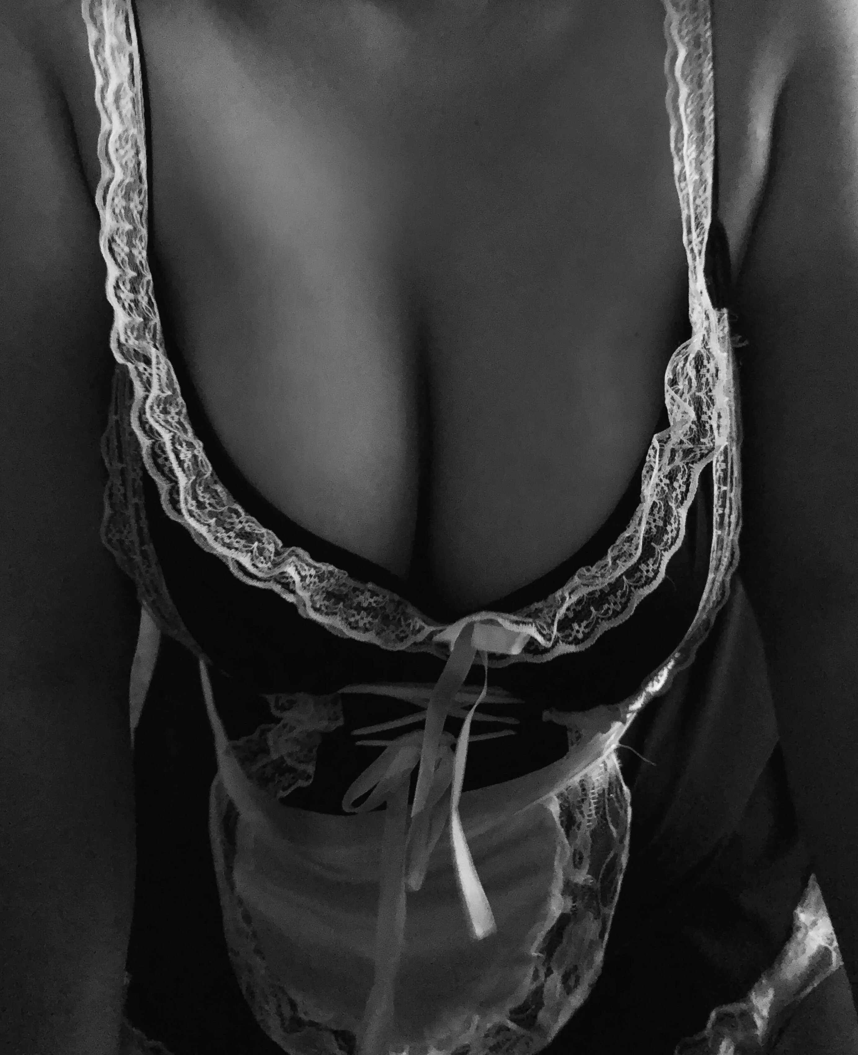 (f) maid to fuck 🙈 posted by _hakyung