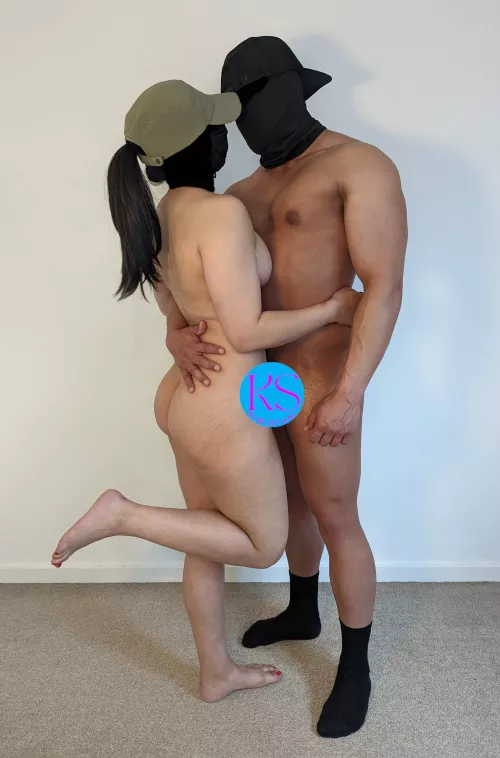 [F] Pakistani and an Indian [M]. Which is which. by kiwistani