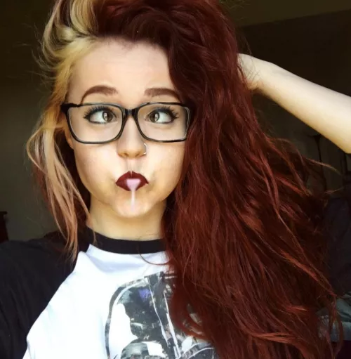 [F] She can't keep it all in by CrMastermind