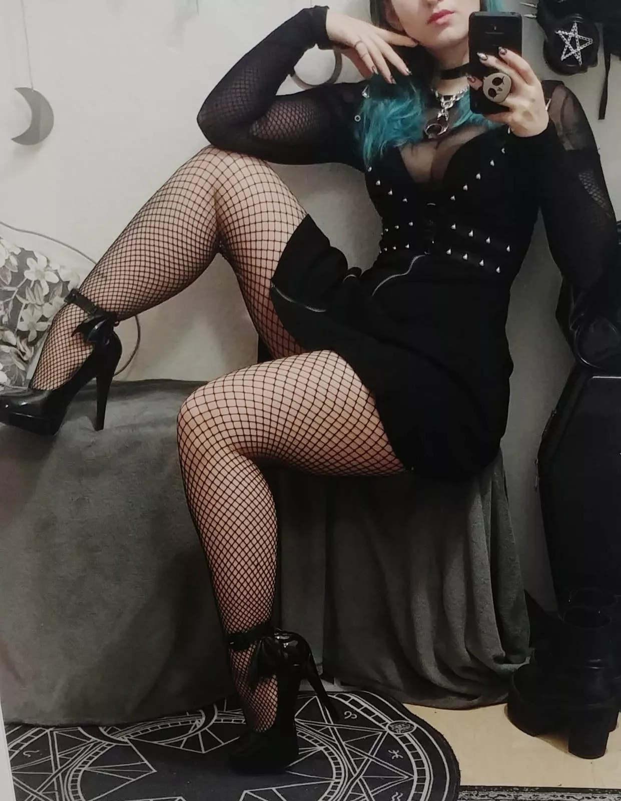 [F] Short skirt to show them legs. posted by LunaticalWitch