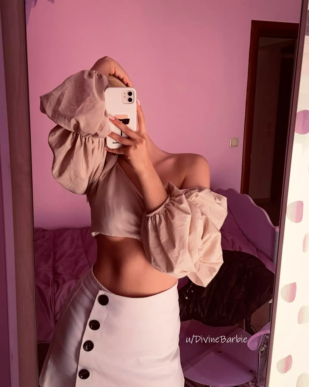 [F] So , I think I like posting on reddit , so here I am. Hello gone mild! :D posted by DivineBarbie