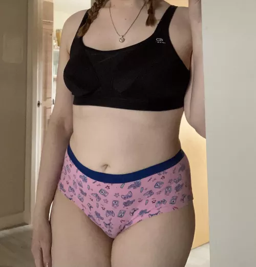 [F] sporty can be sexy too ;) by carlyp56