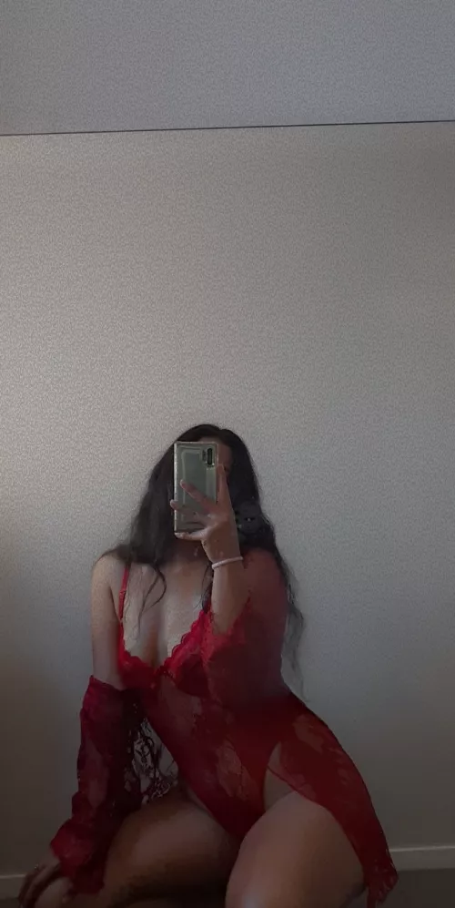 (f) stop in to say hello 🙈 by shyshayy69