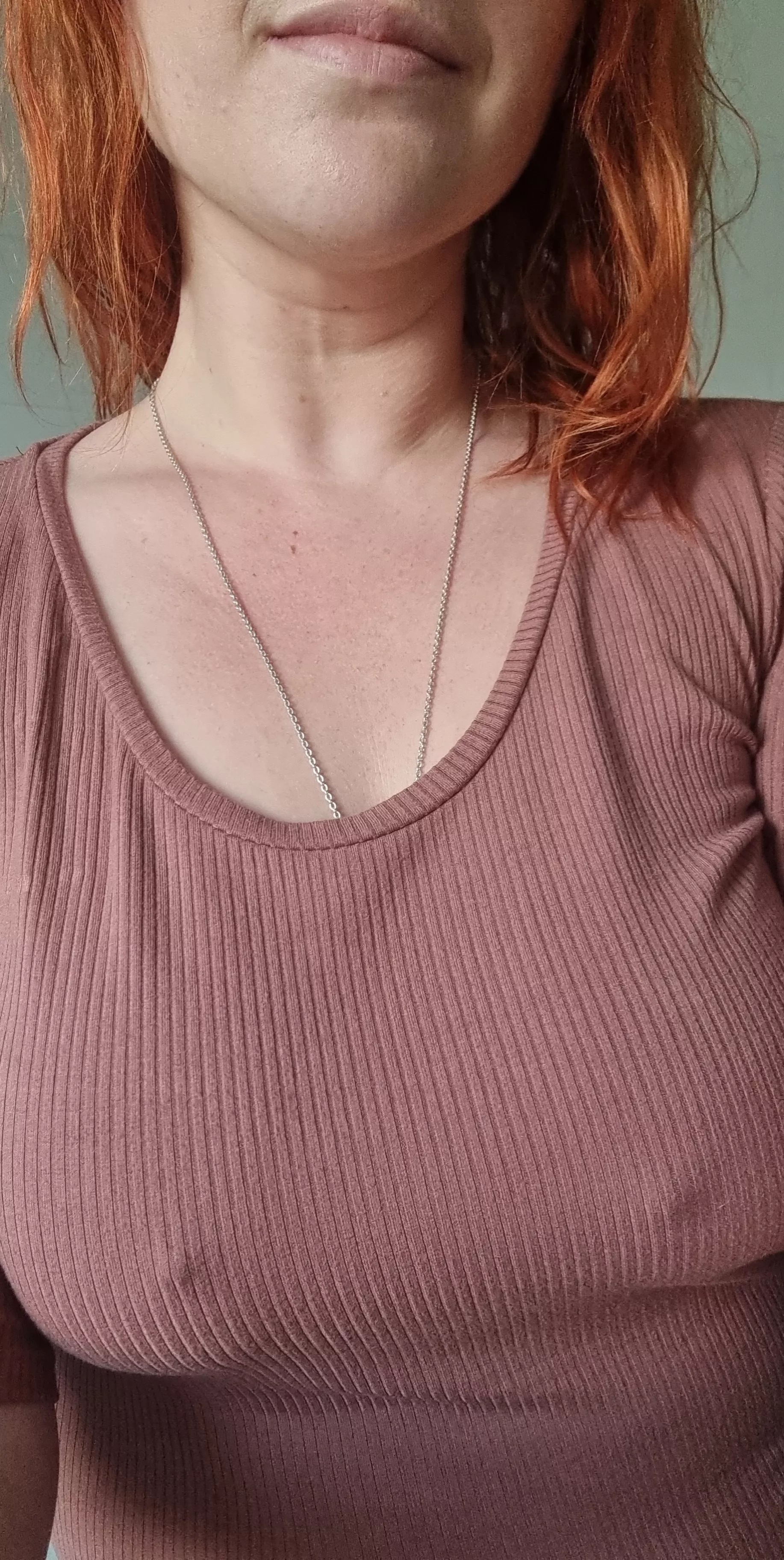 [F] taking the bra off after work posted by pumpkin_pie8