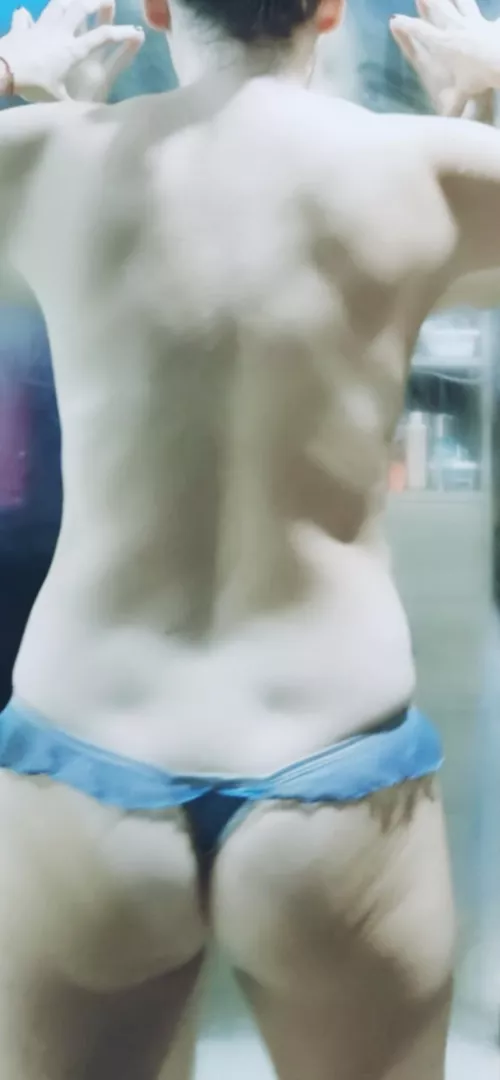 (f) the back routines workouts, showing off by notyourprincesss