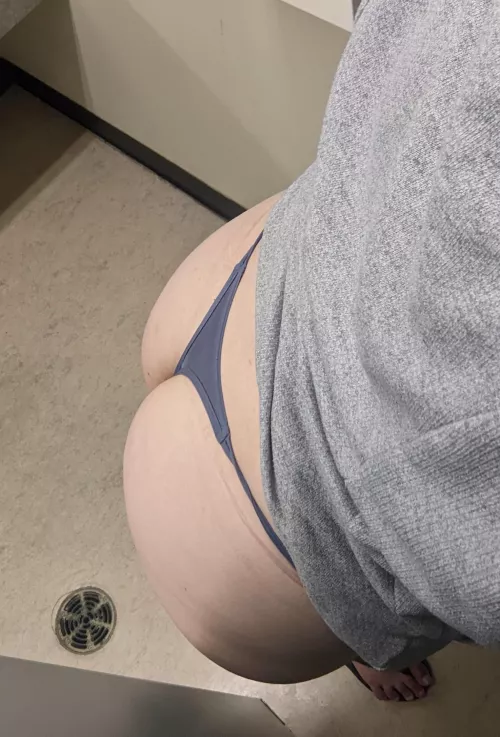 (F) The only thing missing was someone coming into the work bathroom to spank my juicy booty ;) by Sharingherman