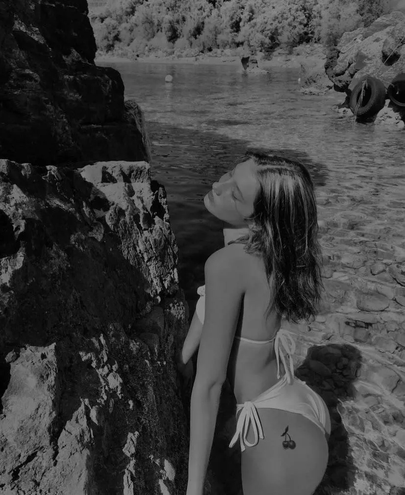 [F] the sea was so nice today posted by xxmDimitra